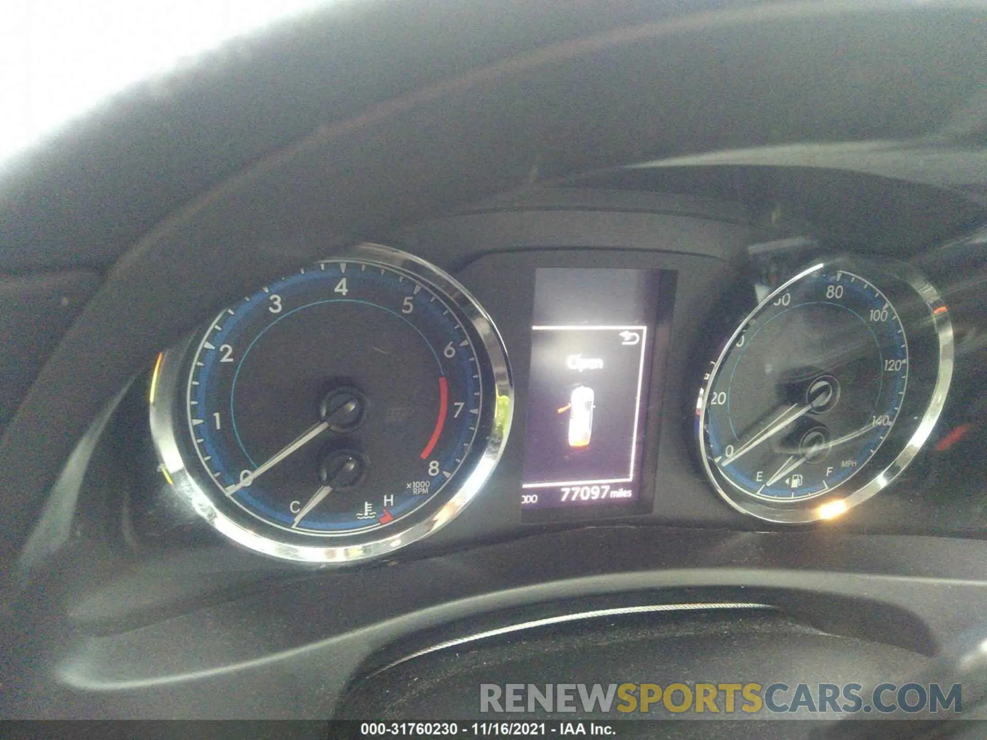 7 fotografías del automóvil dañado 5YFBURHEXKP878478 TOYOTA COROLLA 2019