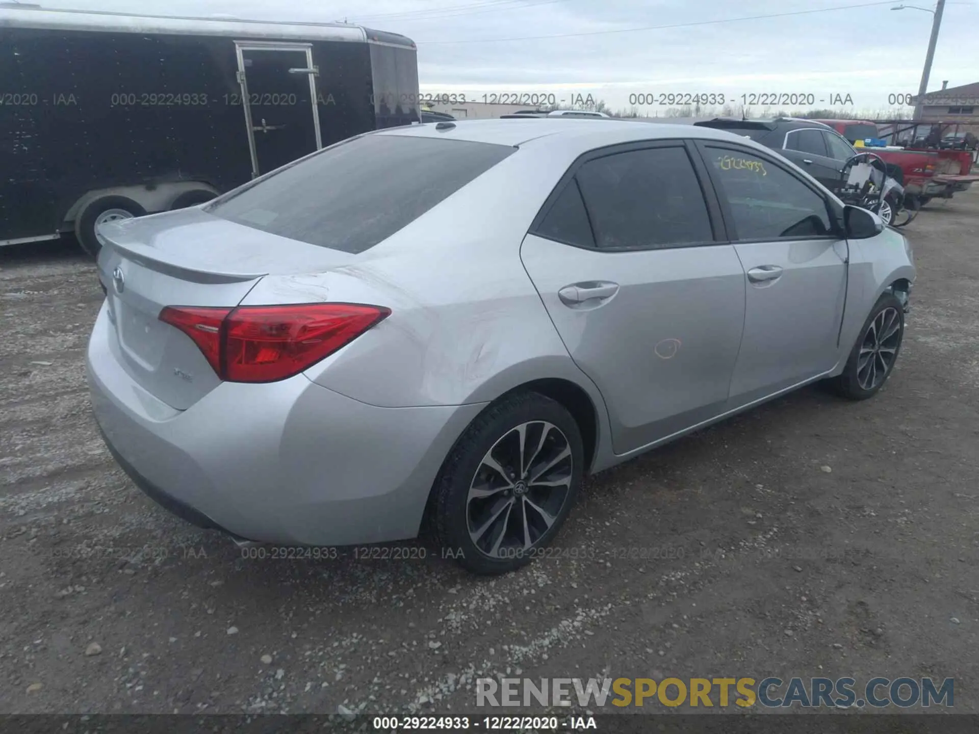 4 fotografías del automóvil dañado 5YFBURHEXKP882627 TOYOTA COROLLA 2019