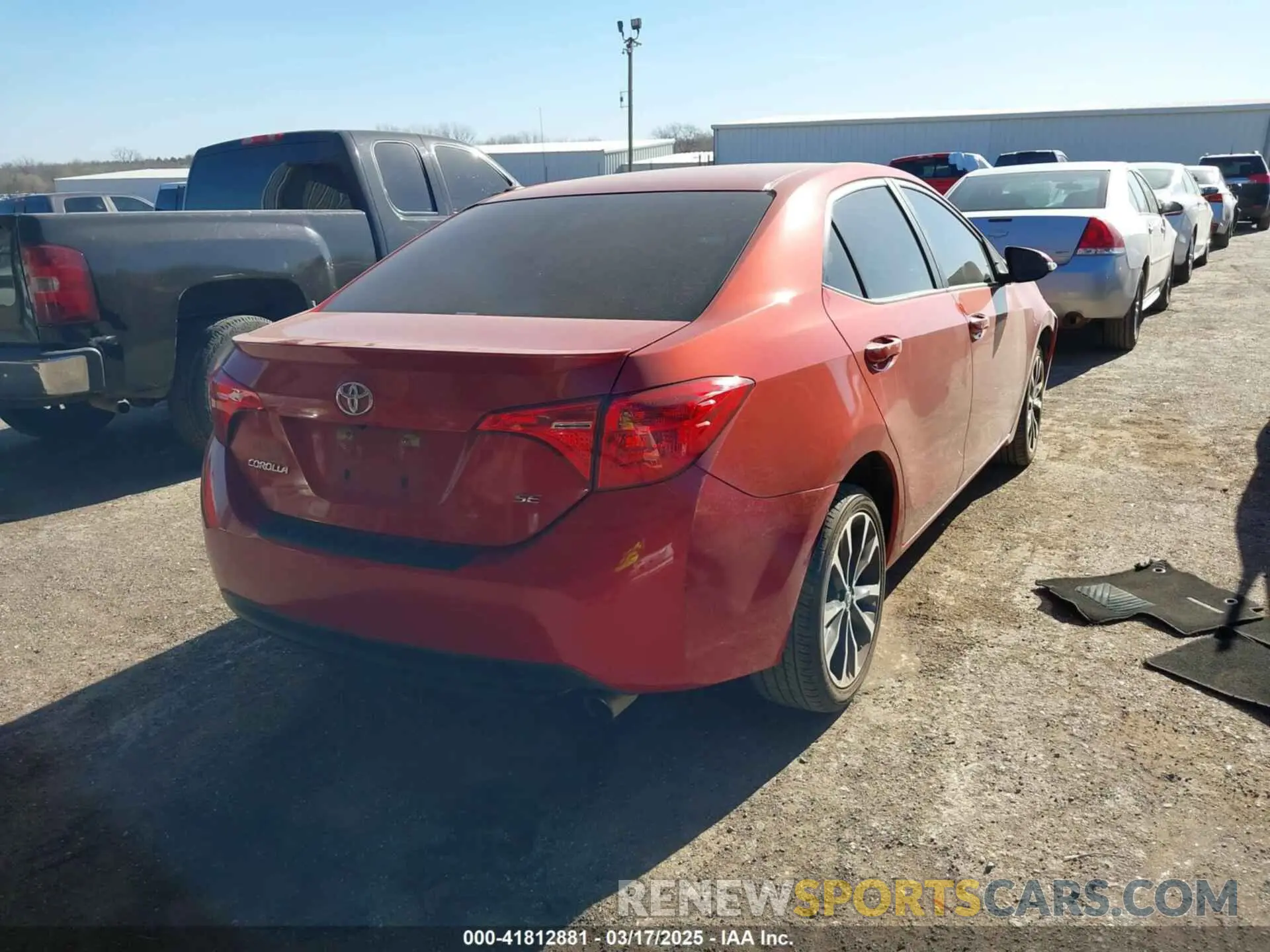 4 fotografías del automóvil dañado 5YFBURHEXKP884653 TOYOTA COROLLA 2019