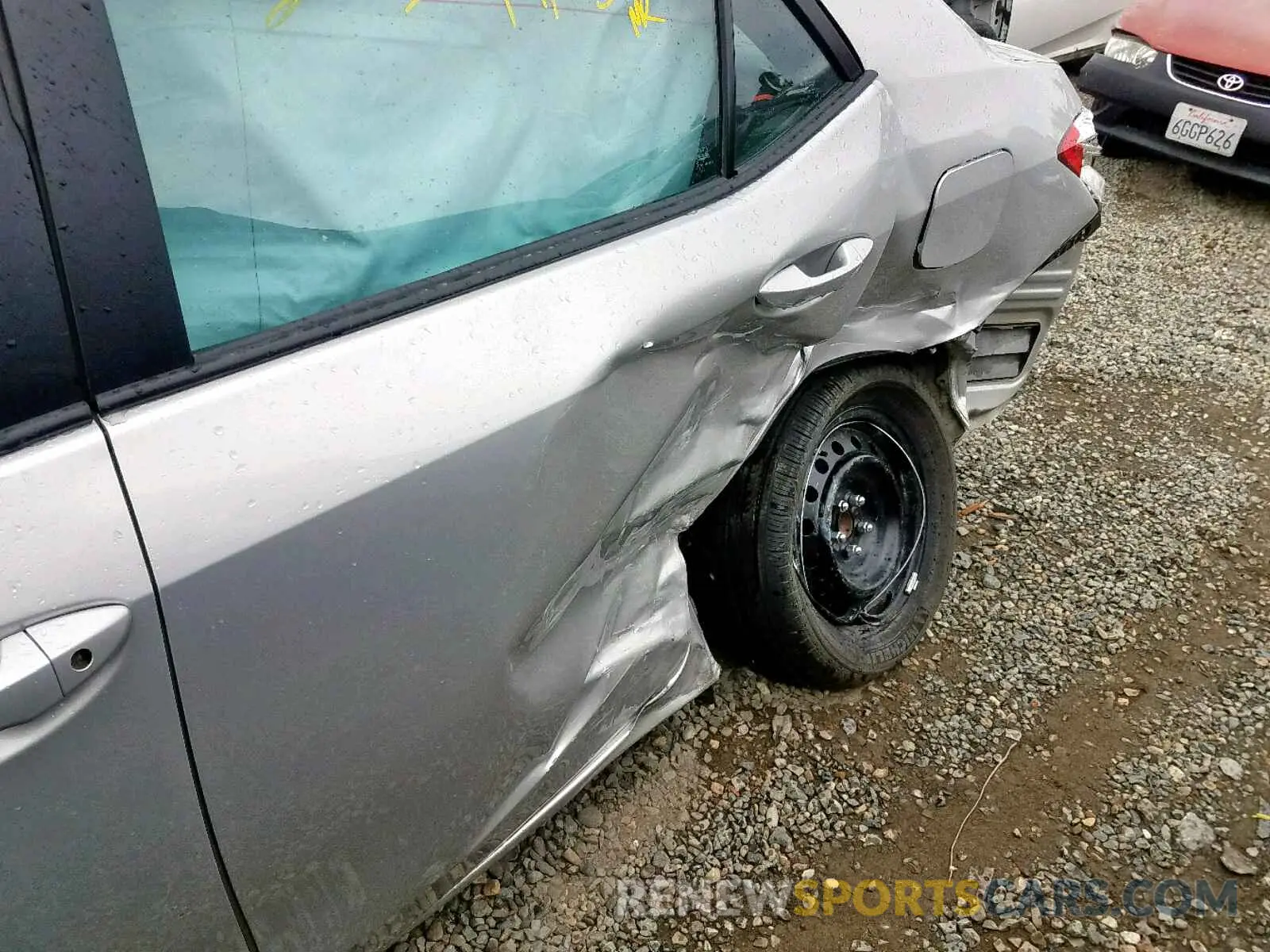 9 fotografías del automóvil dañado 5YFBURHEXKP886998 TOYOTA COROLLA 2019
