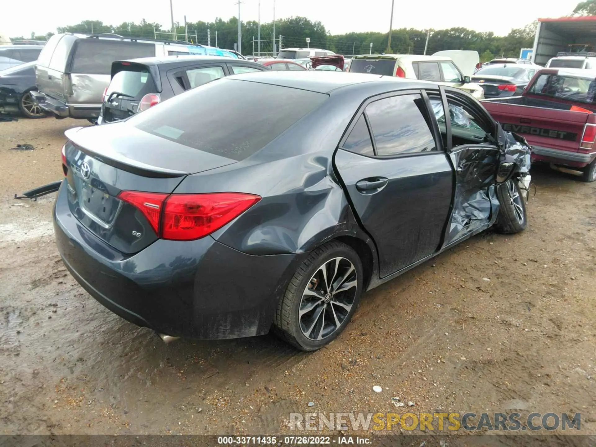 4 fotografías del automóvil dañado 5YFBURHEXKP887262 TOYOTA COROLLA 2019