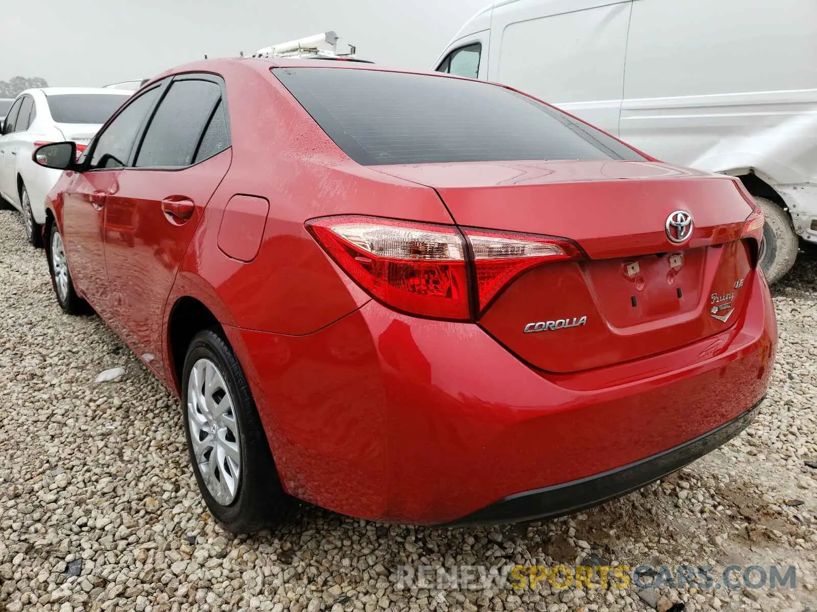 3 fotografías del automóvil dañado 5YFBURHEXKP888427 TOYOTA COROLLA 2019
