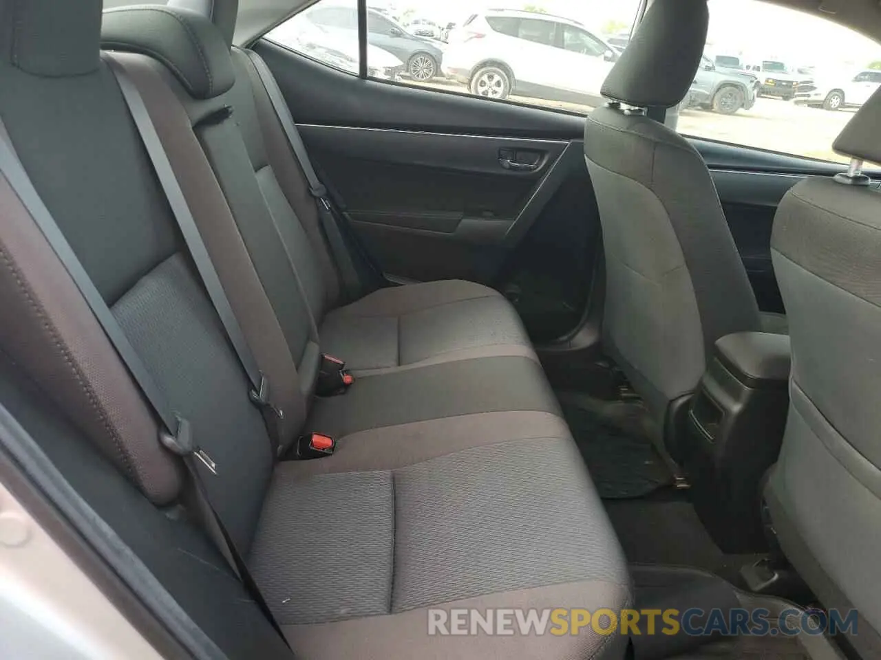10 fotografías del automóvil dañado 5YFBURHEXKP898116 TOYOTA COROLLA 2019