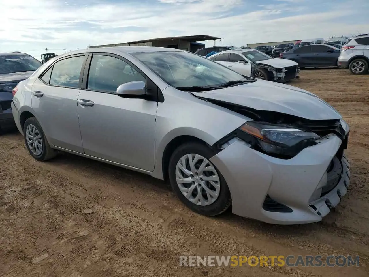 4 fotografías del automóvil dañado 5YFBURHEXKP898116 TOYOTA COROLLA 2019