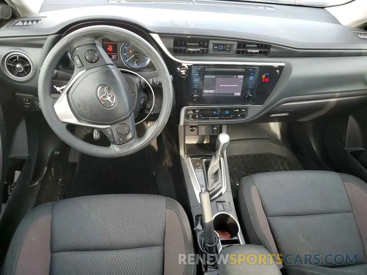 8 fotografías del automóvil dañado 5YFBURHEXKP898116 TOYOTA COROLLA 2019