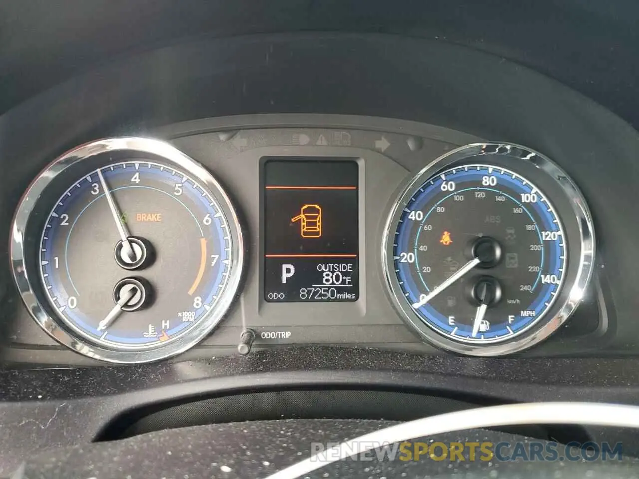 9 fotografías del automóvil dañado 5YFBURHEXKP898116 TOYOTA COROLLA 2019