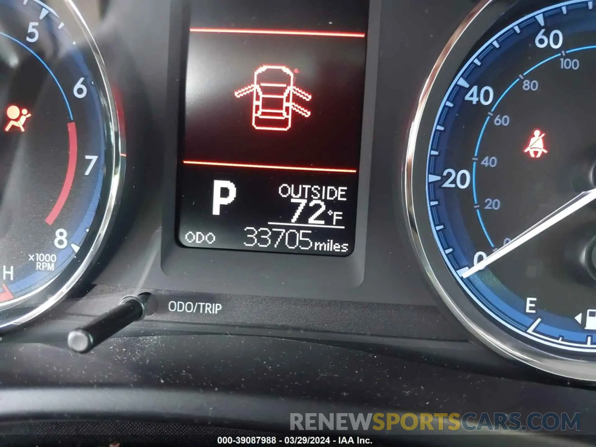 15 fotografías del automóvil dañado 5YFBURHEXKP901130 TOYOTA COROLLA 2019