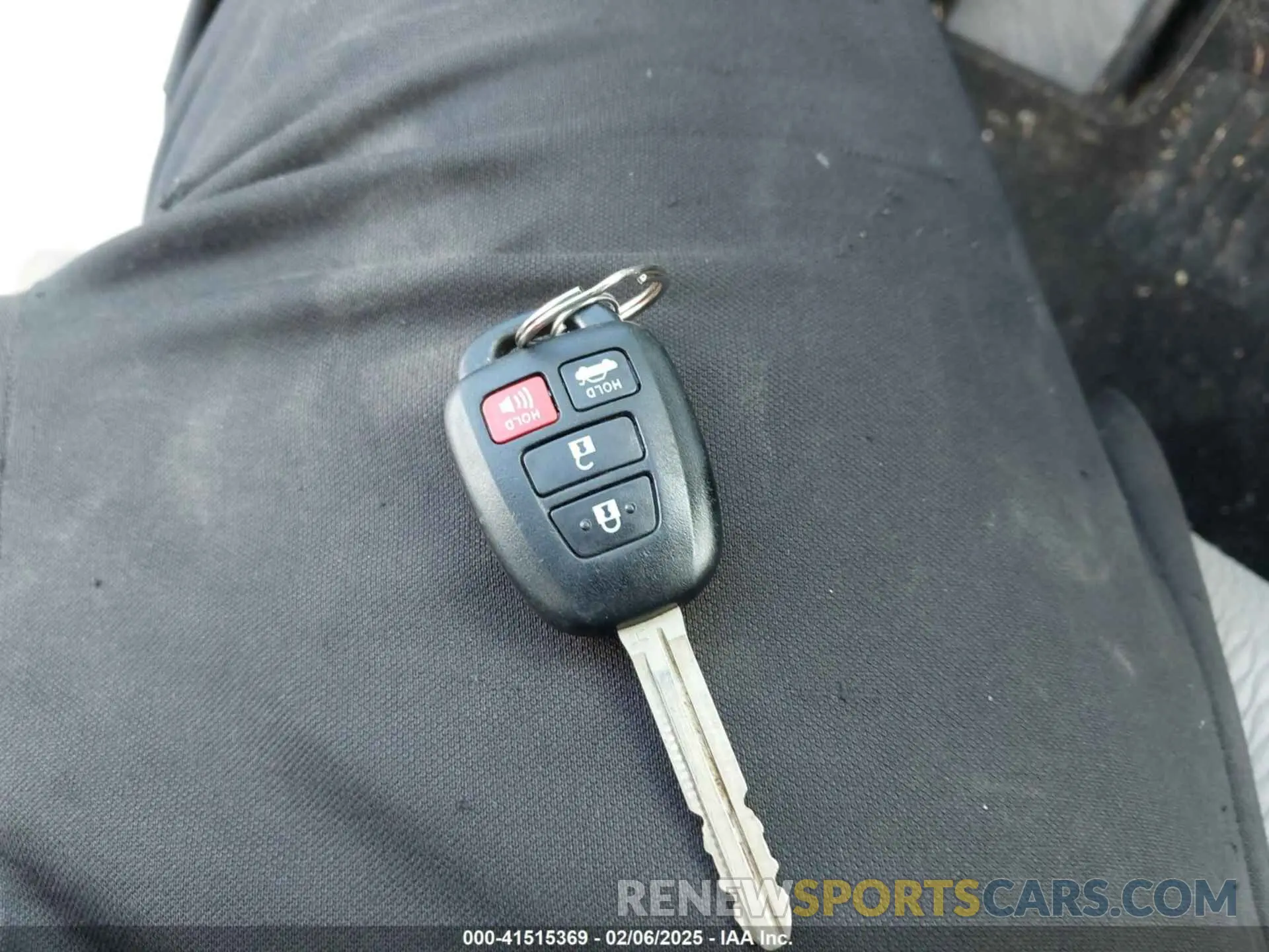 11 fotografías del automóvil dañado 5YFBURHEXKP902312 TOYOTA COROLLA 2019