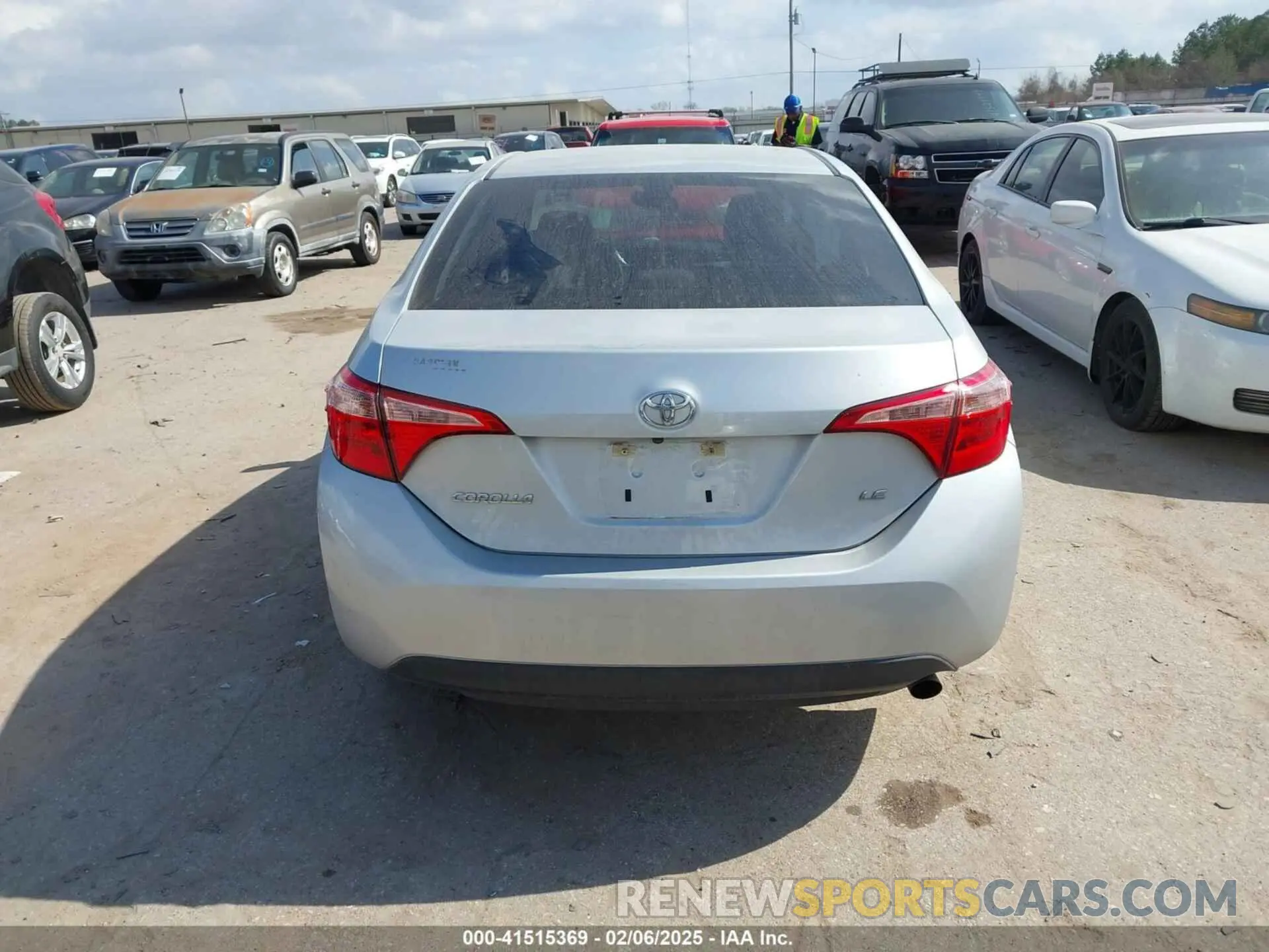 17 fotografías del automóvil dañado 5YFBURHEXKP902312 TOYOTA COROLLA 2019