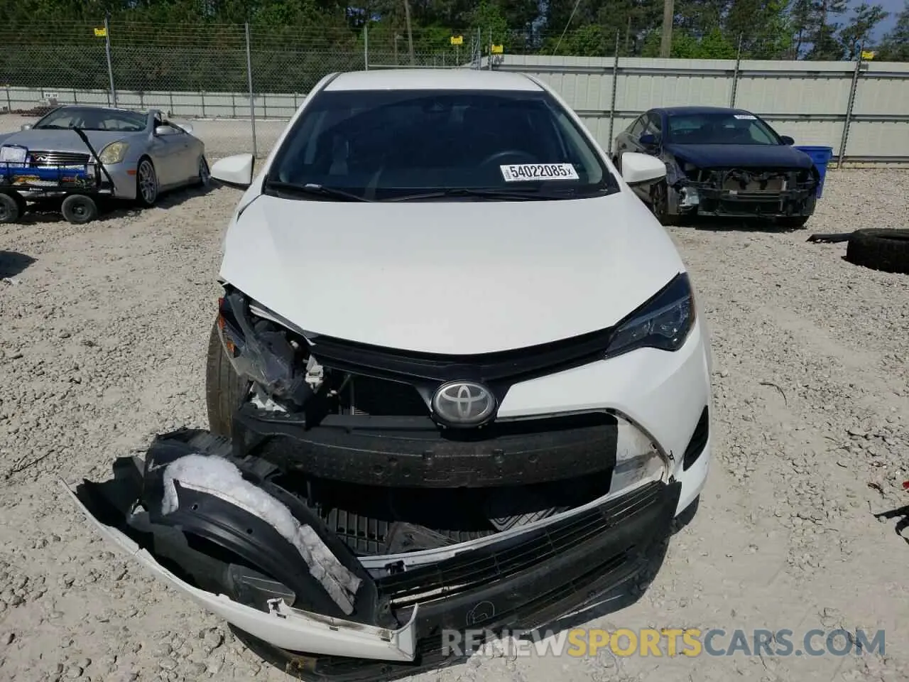 5 fotografías del automóvil dañado 5YFBURHEXKP909700 TOYOTA COROLLA 2019