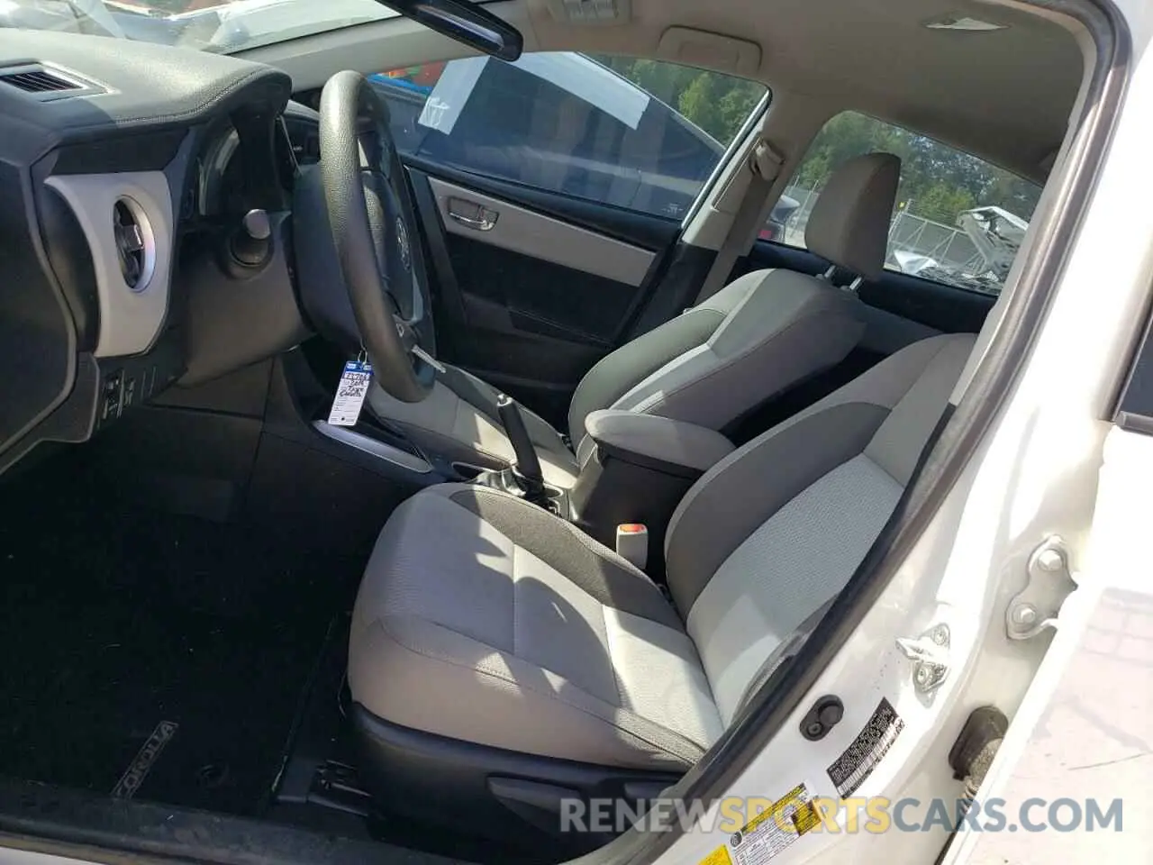 7 fotografías del automóvil dañado 5YFBURHEXKP909700 TOYOTA COROLLA 2019