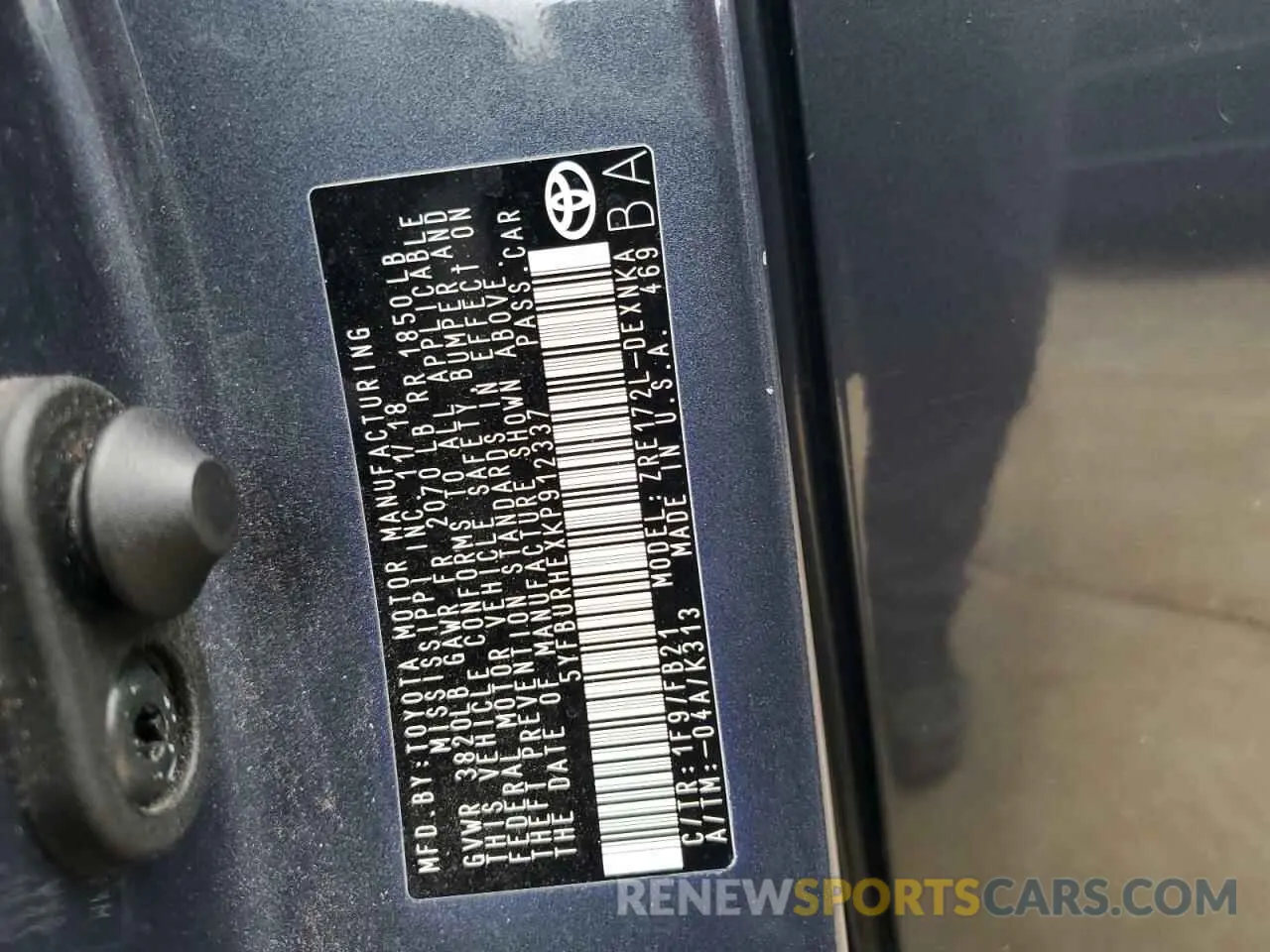 12 fotografías del automóvil dañado 5YFBURHEXKP912337 TOYOTA COROLLA 2019