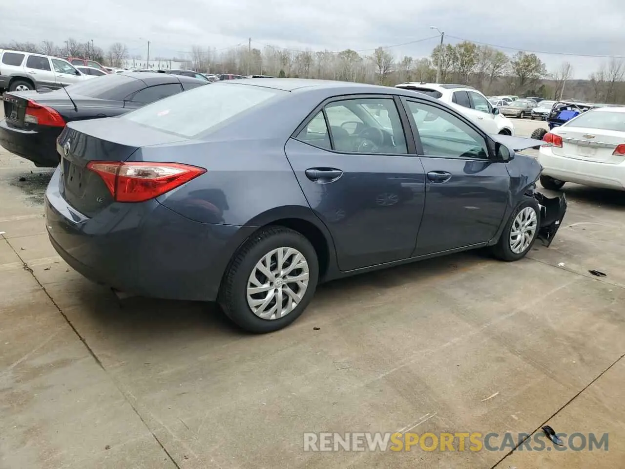 3 fotografías del automóvil dañado 5YFBURHEXKP912337 TOYOTA COROLLA 2019