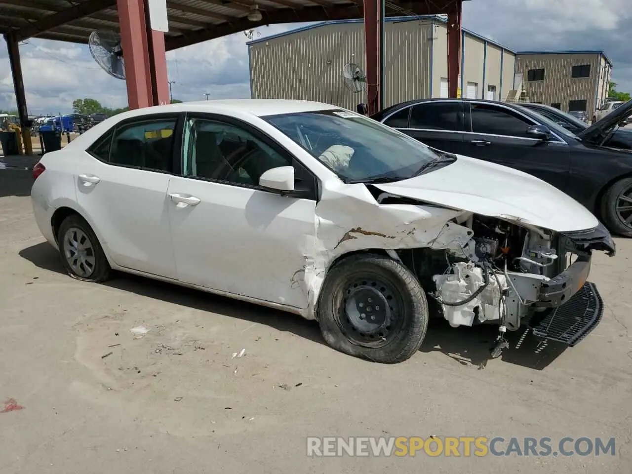 4 fotografías del automóvil dañado 5YFBURHEXKP913679 TOYOTA COROLLA 2019