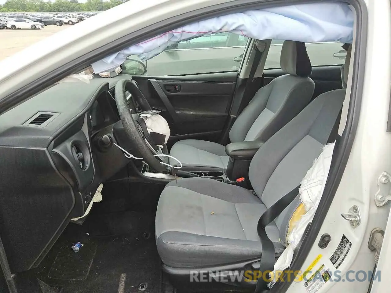 7 fotografías del automóvil dañado 5YFBURHEXKP913679 TOYOTA COROLLA 2019
