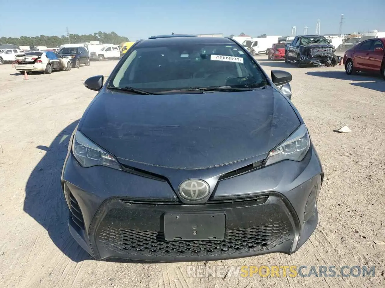5 fotografías del automóvil dañado 5YFBURHEXKP914198 TOYOTA COROLLA 2019
