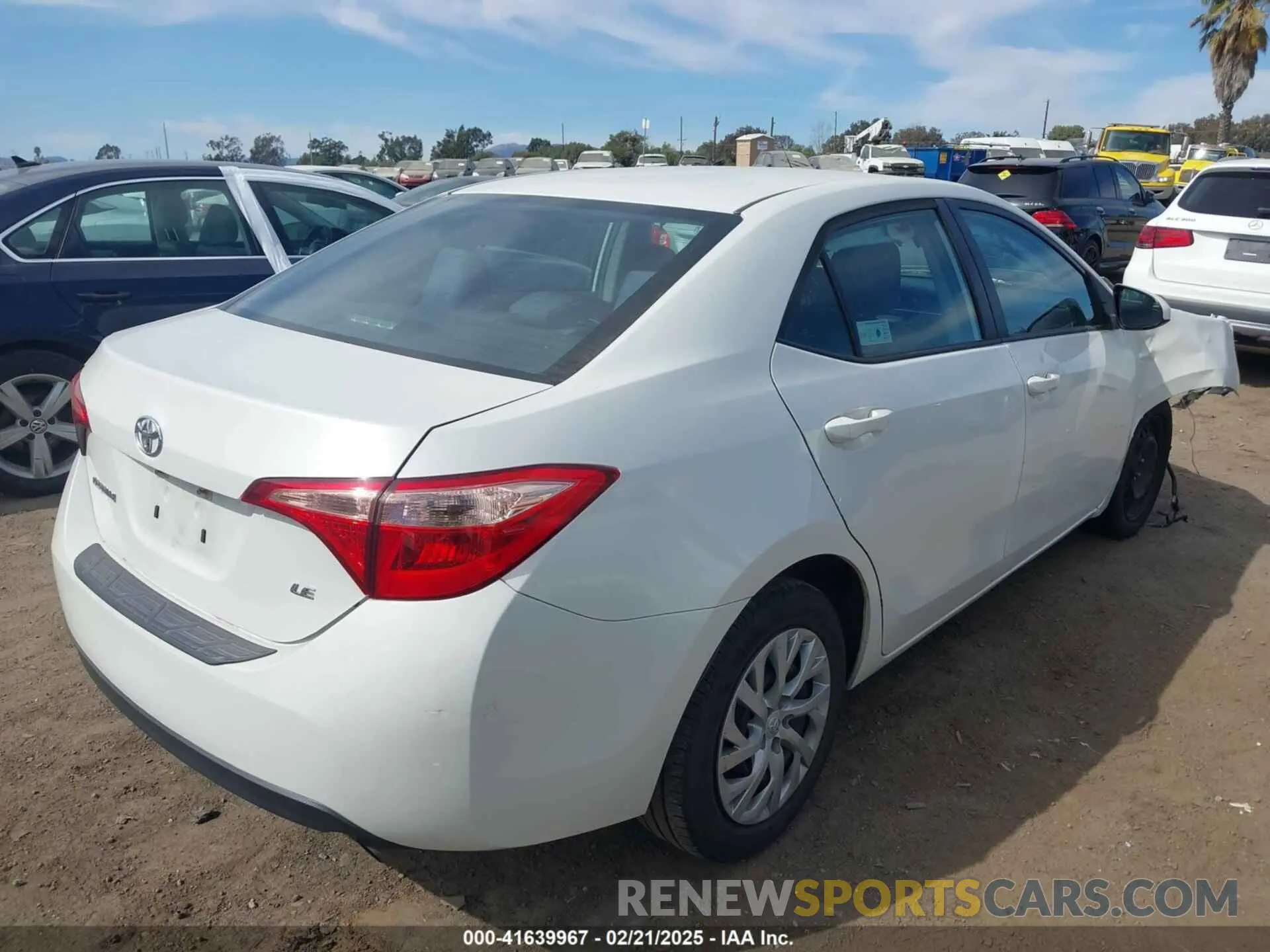 4 fotografías del automóvil dañado 5YFBURHEXKP921314 TOYOTA COROLLA 2019