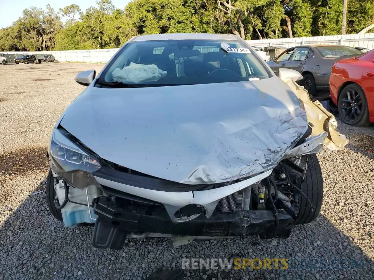 5 fotografías del automóvil dañado 5YFBURHEXKP922012 TOYOTA COROLLA 2019