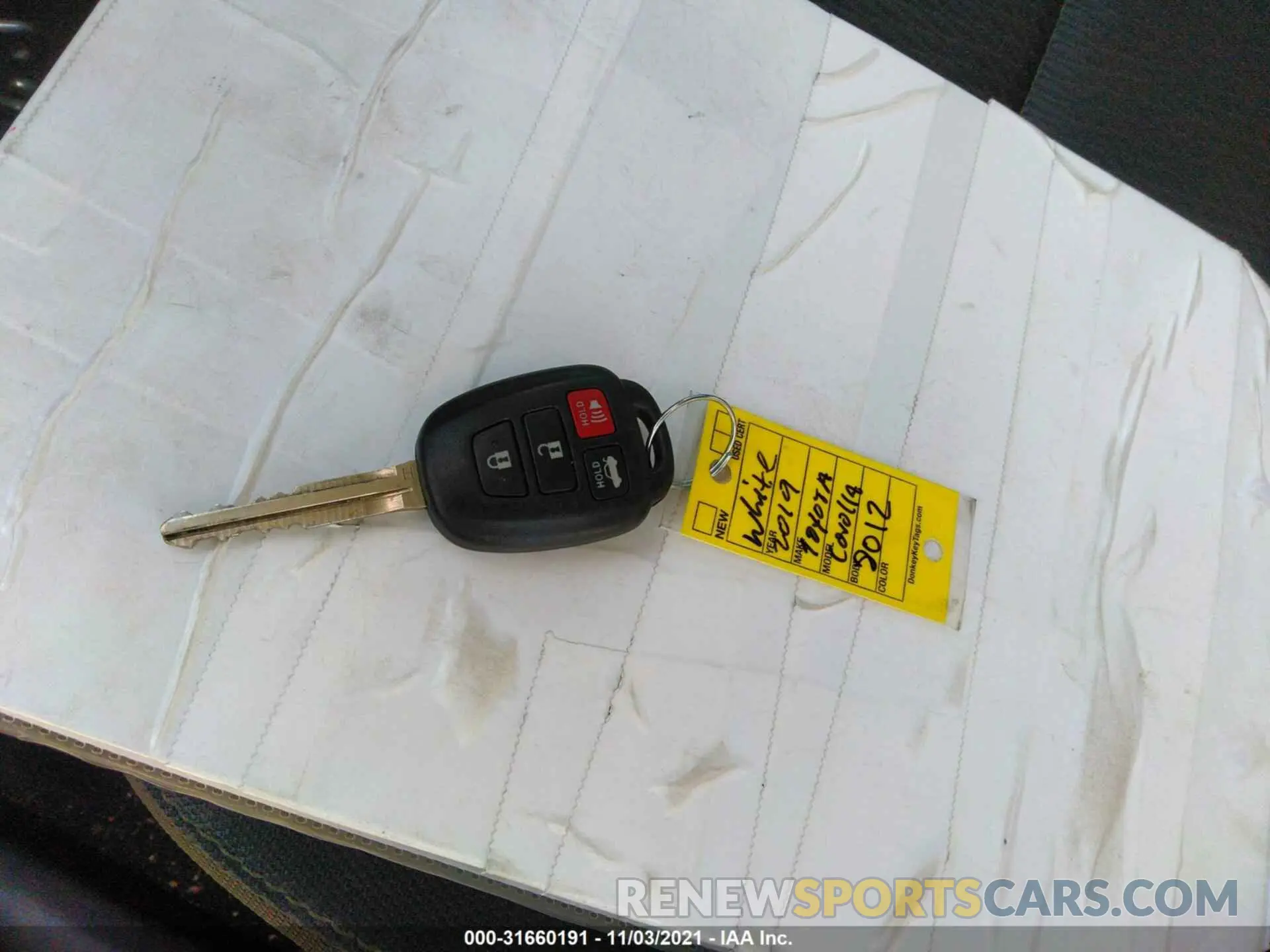 11 fotografías del automóvil dañado 5YFBURHEXKP923385 TOYOTA COROLLA 2019