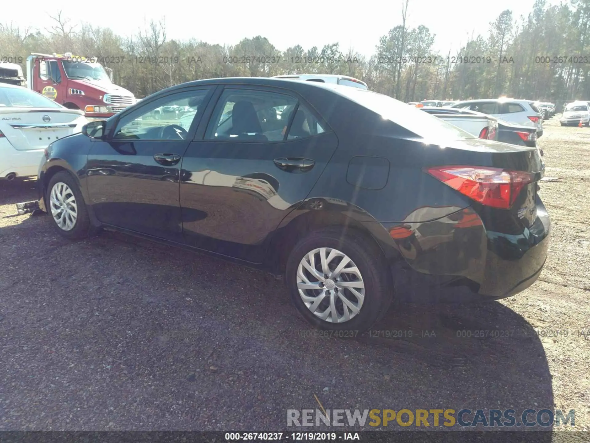 3 fotografías del automóvil dañado 5YFBURHEXKP925086 TOYOTA COROLLA 2019