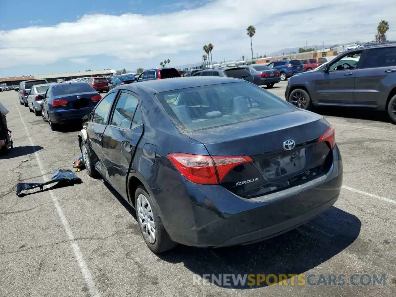 3 fotografías del automóvil dañado 5YFBURHEXKP925704 TOYOTA COROLLA 2019