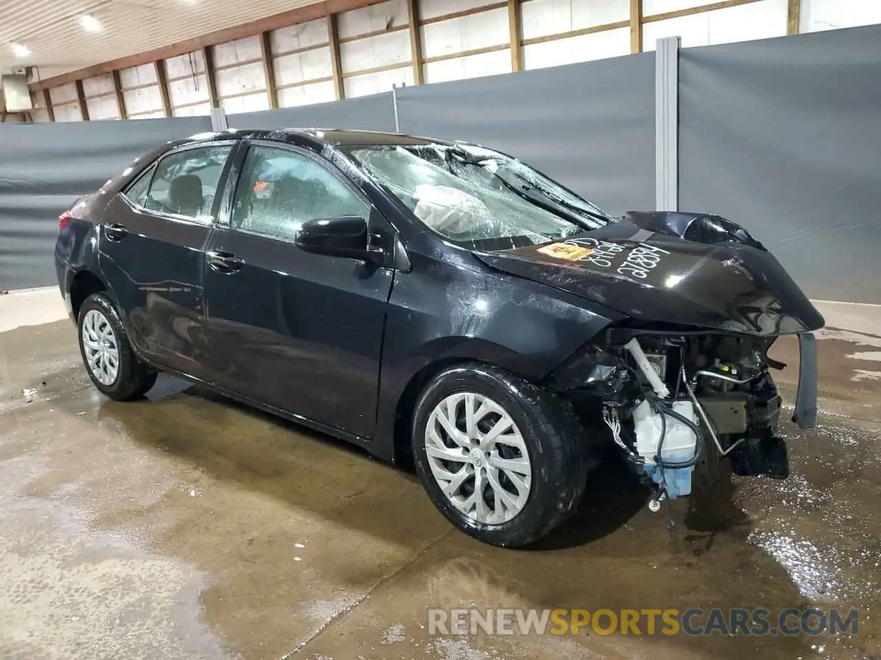 4 fotografías del automóvil dañado 5YFBURHEXKP928618 TOYOTA COROLLA 2019