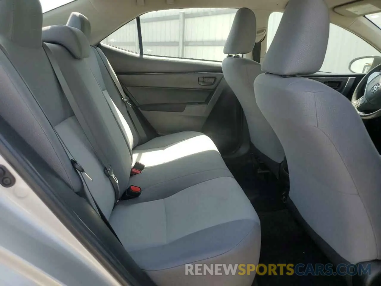 10 fotografías del automóvil dañado 5YFBURHEXKP930448 TOYOTA COROLLA 2019