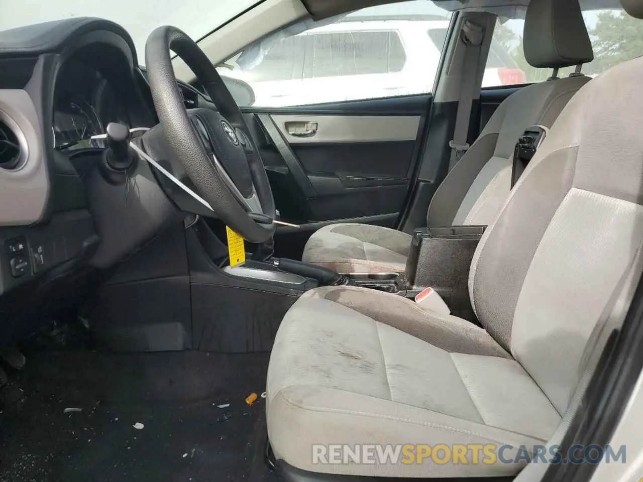 7 fotografías del automóvil dañado 5YFBURHEXKP933754 TOYOTA COROLLA 2019