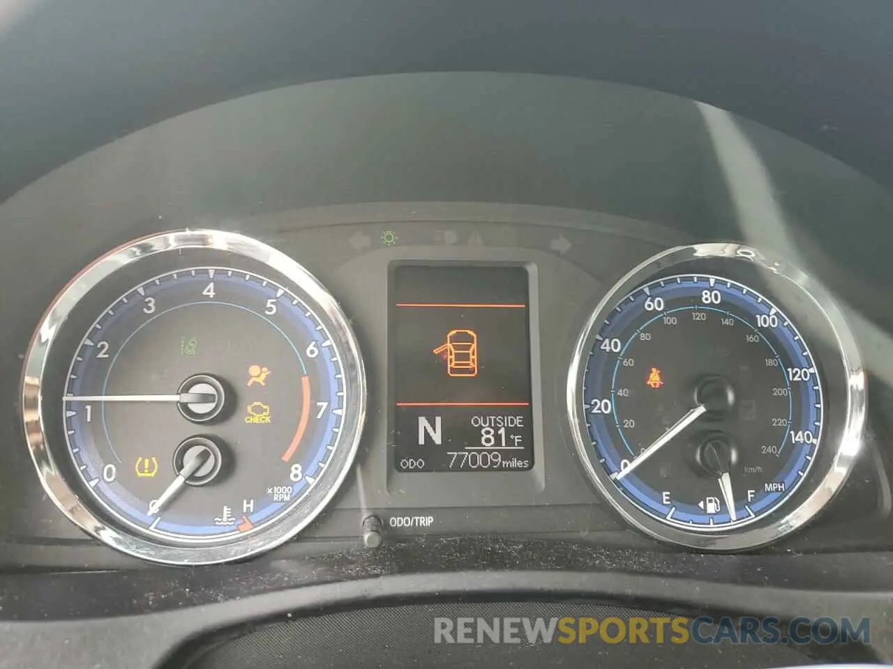 9 fotografías del automóvil dañado 5YFBURHEXKP933754 TOYOTA COROLLA 2019