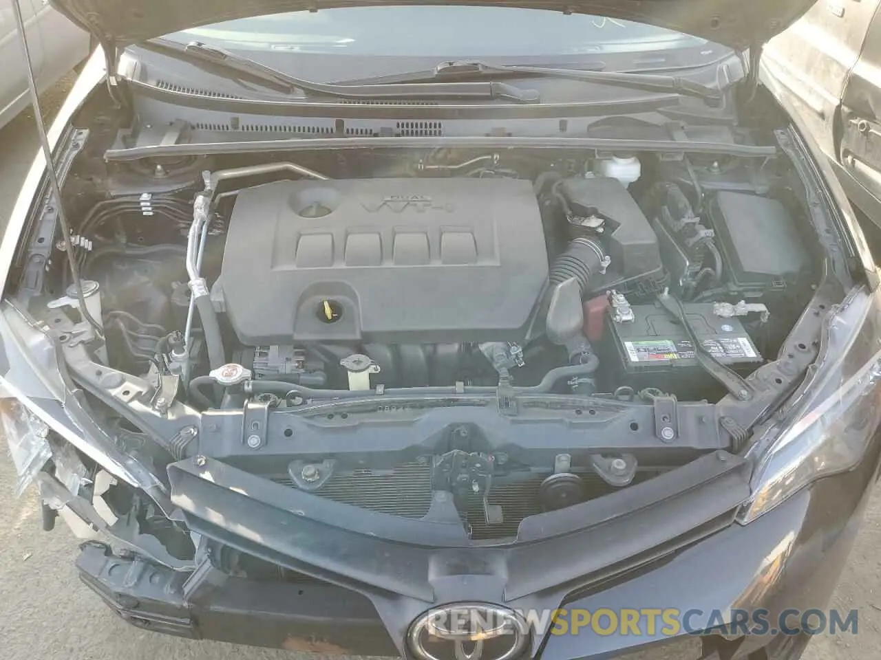 11 fotografías del automóvil dañado 5YFBURHEXKP934158 TOYOTA COROLLA 2019