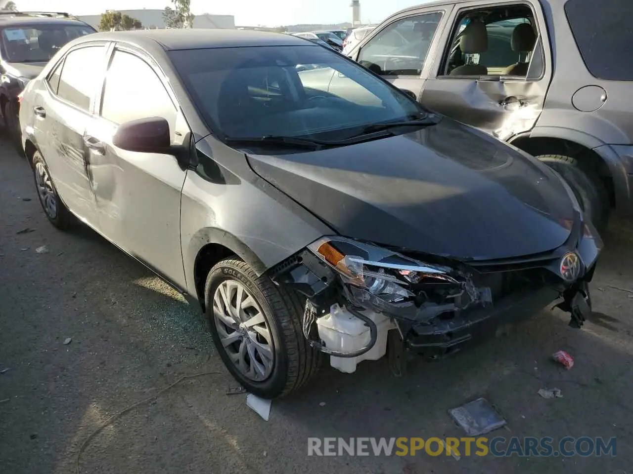 4 fotografías del automóvil dañado 5YFBURHEXKP934158 TOYOTA COROLLA 2019