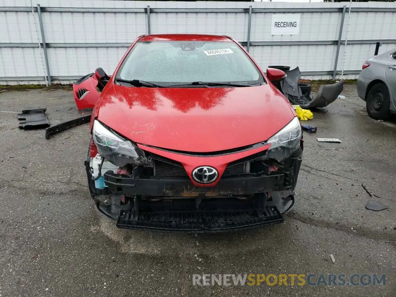 5 fotografías del automóvil dañado 5YFBURHEXKP934211 TOYOTA COROLLA 2019