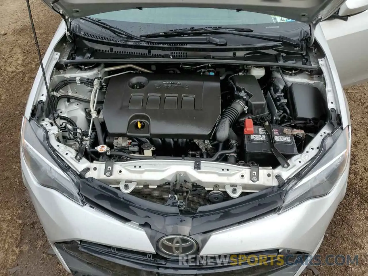 11 fotografías del automóvil dañado 5YFBURHEXKP939392 TOYOTA COROLLA 2019