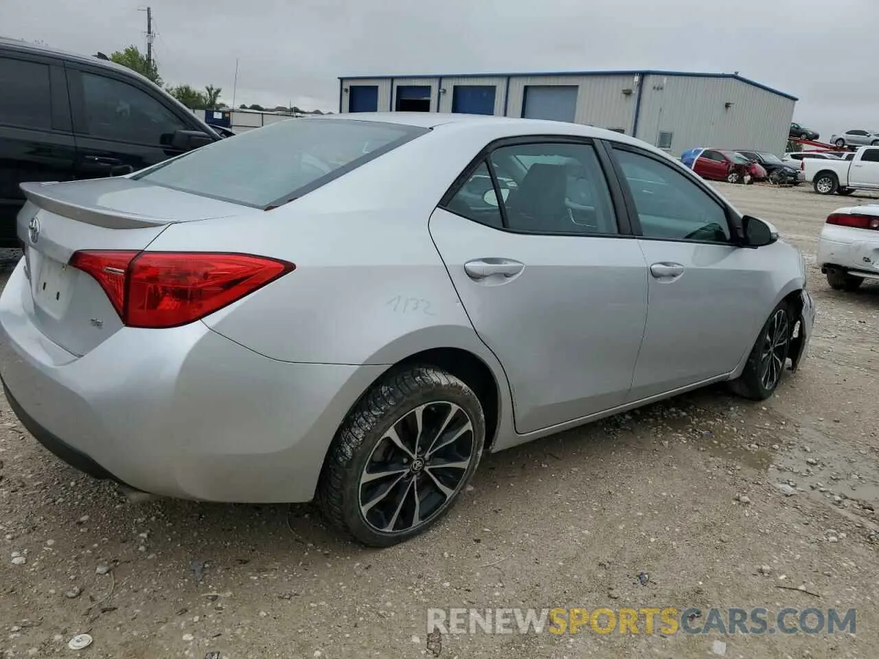 3 fotografías del automóvil dañado 5YFBURHEXKP940185 TOYOTA COROLLA 2019