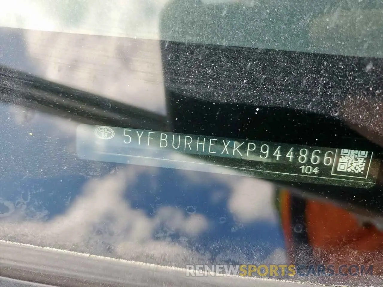 12 fotografías del automóvil dañado 5YFBURHEXKP944866 TOYOTA COROLLA 2019