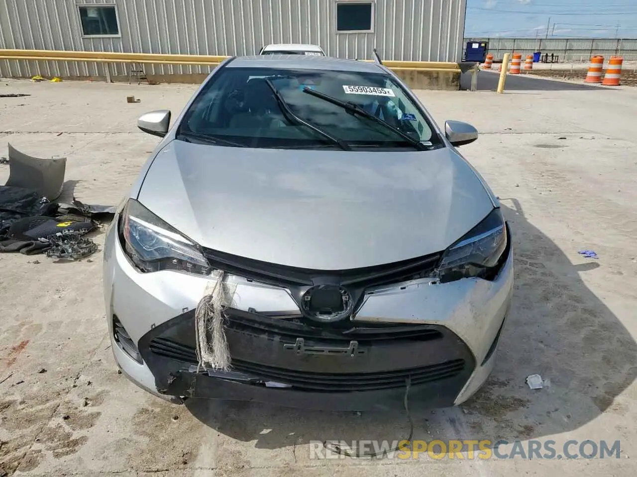 5 fotografías del automóvil dañado 5YFBURHEXKP944866 TOYOTA COROLLA 2019