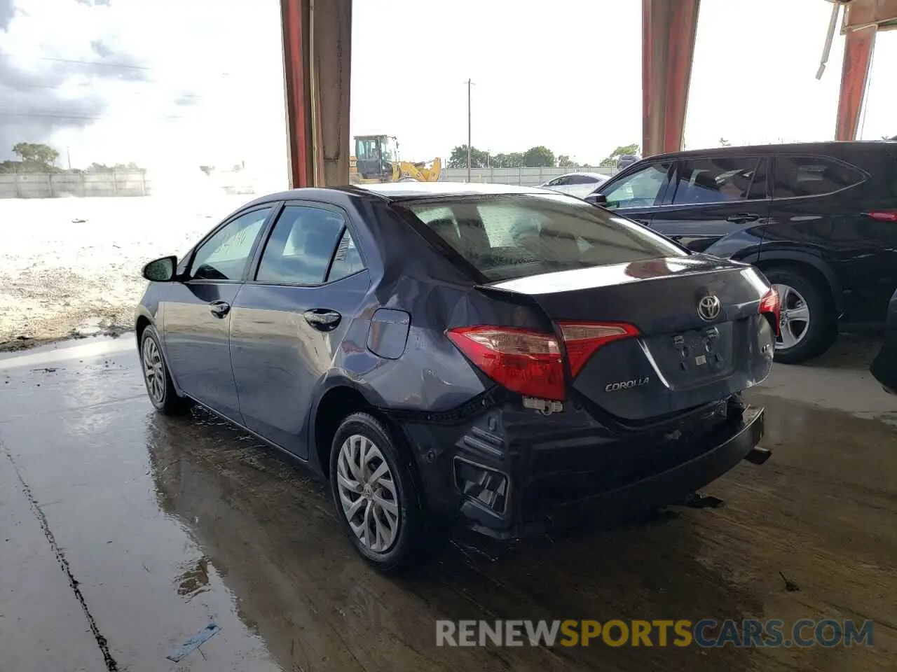 3 fotografías del automóvil dañado 5YFBURHEXKP948481 TOYOTA COROLLA 2019