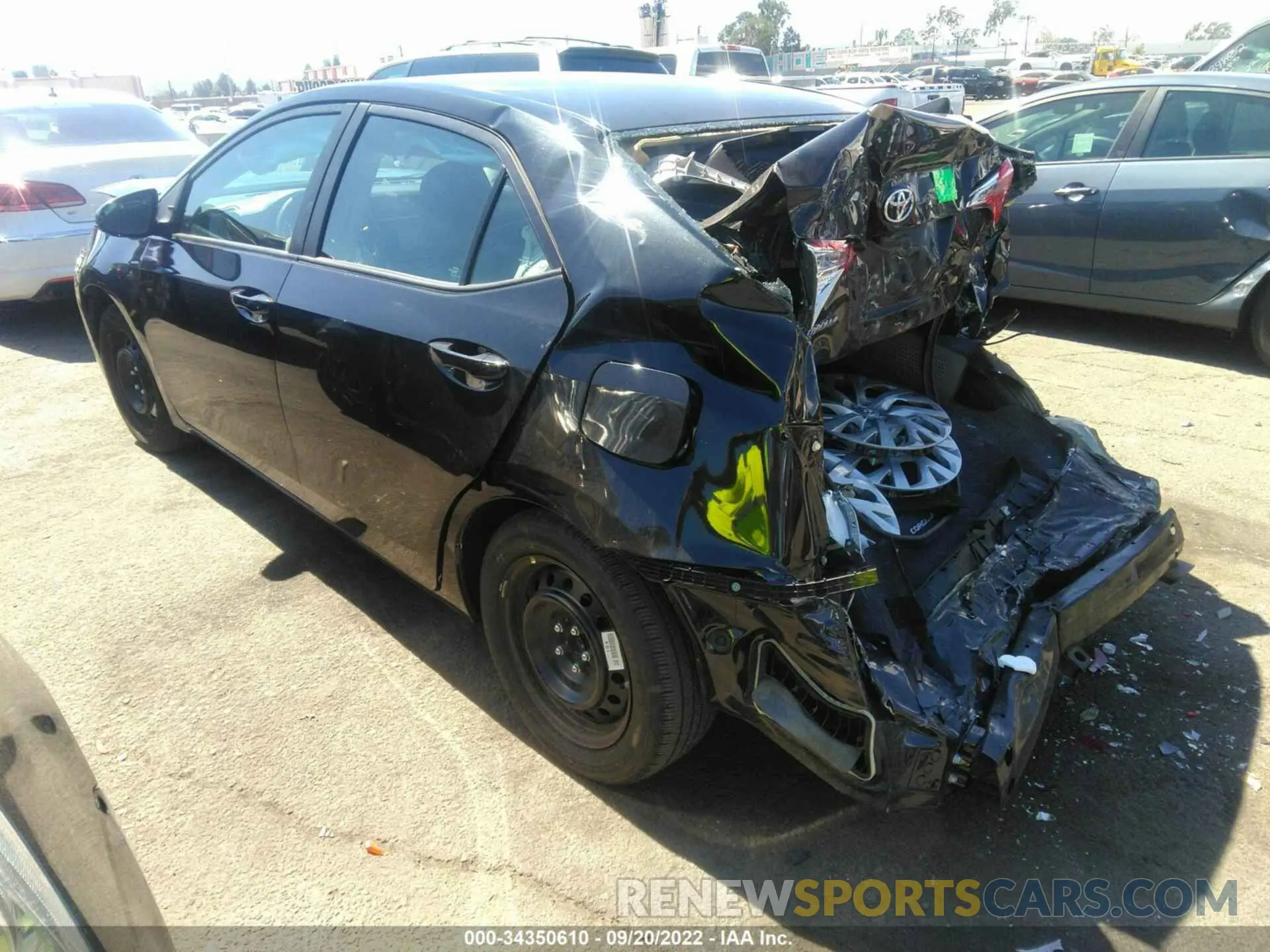 3 fotografías del automóvil dañado 5YFBURHEXKP949811 TOYOTA COROLLA 2019