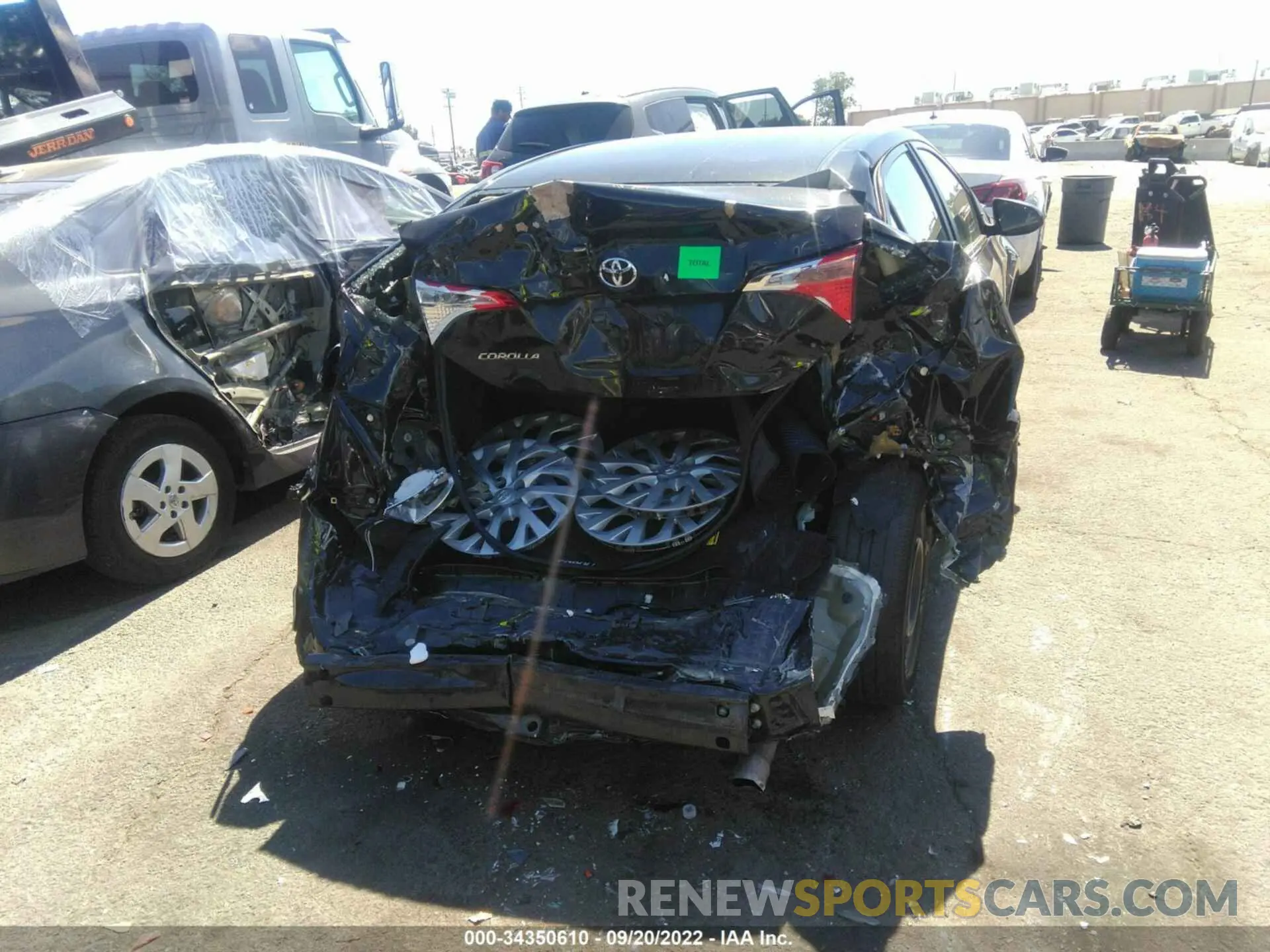 6 fotografías del automóvil dañado 5YFBURHEXKP949811 TOYOTA COROLLA 2019