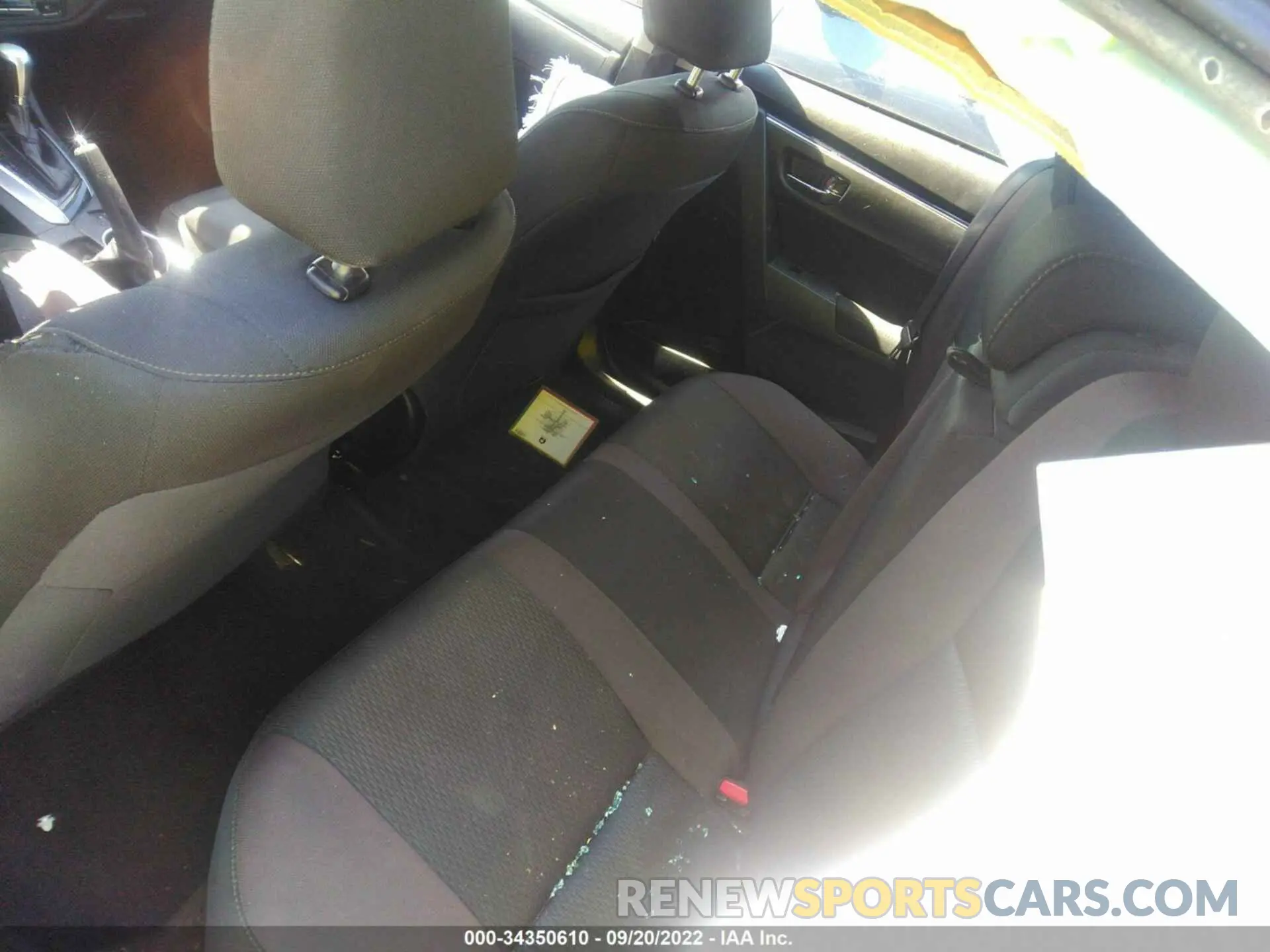 8 fotografías del automóvil dañado 5YFBURHEXKP949811 TOYOTA COROLLA 2019