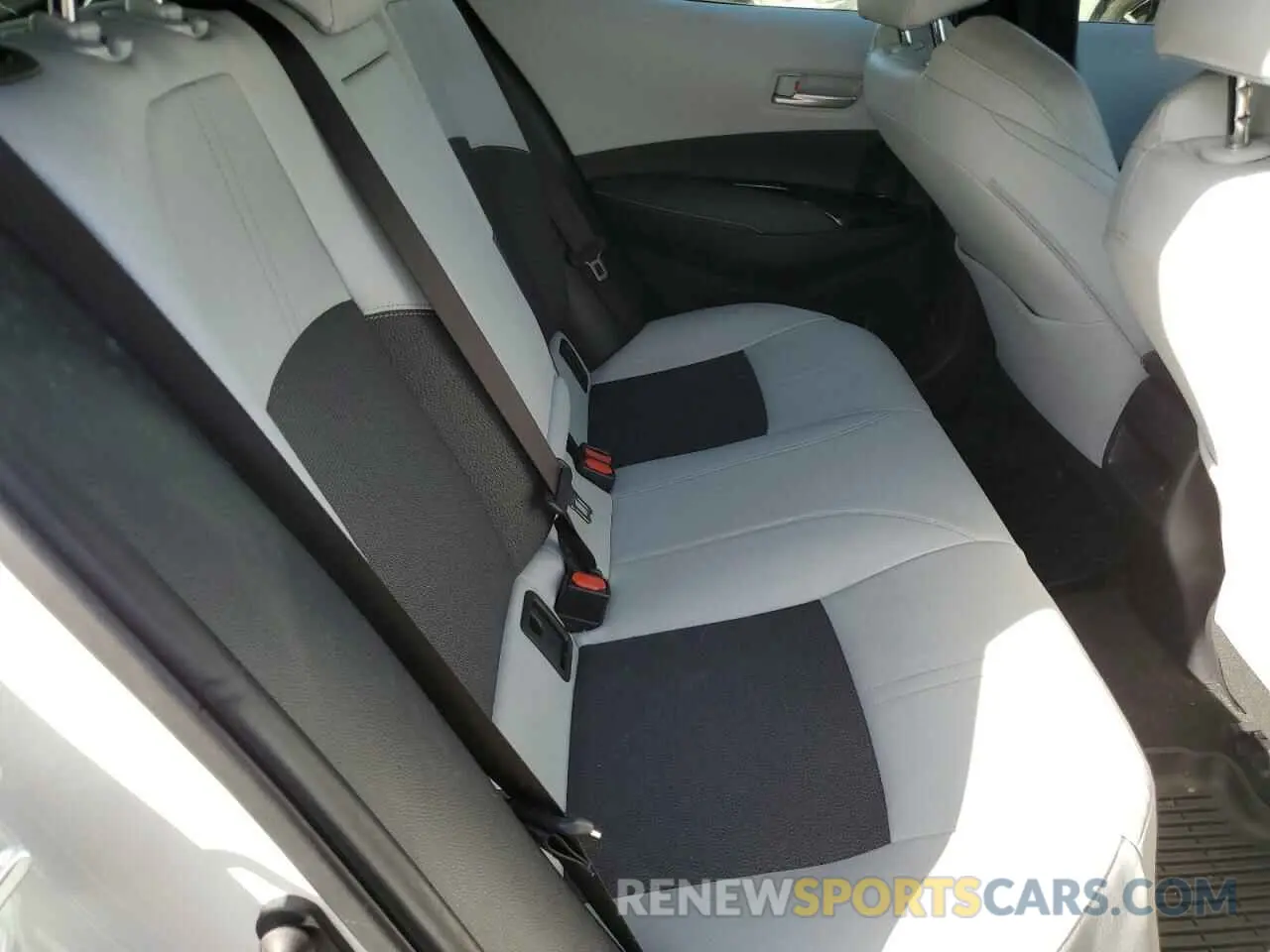 10 fotografías del automóvil dañado JTNK4RBE0K3012317 TOYOTA COROLLA 2019