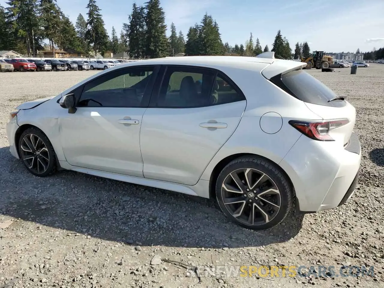 2 fotografías del automóvil dañado JTNK4RBE0K3012317 TOYOTA COROLLA 2019