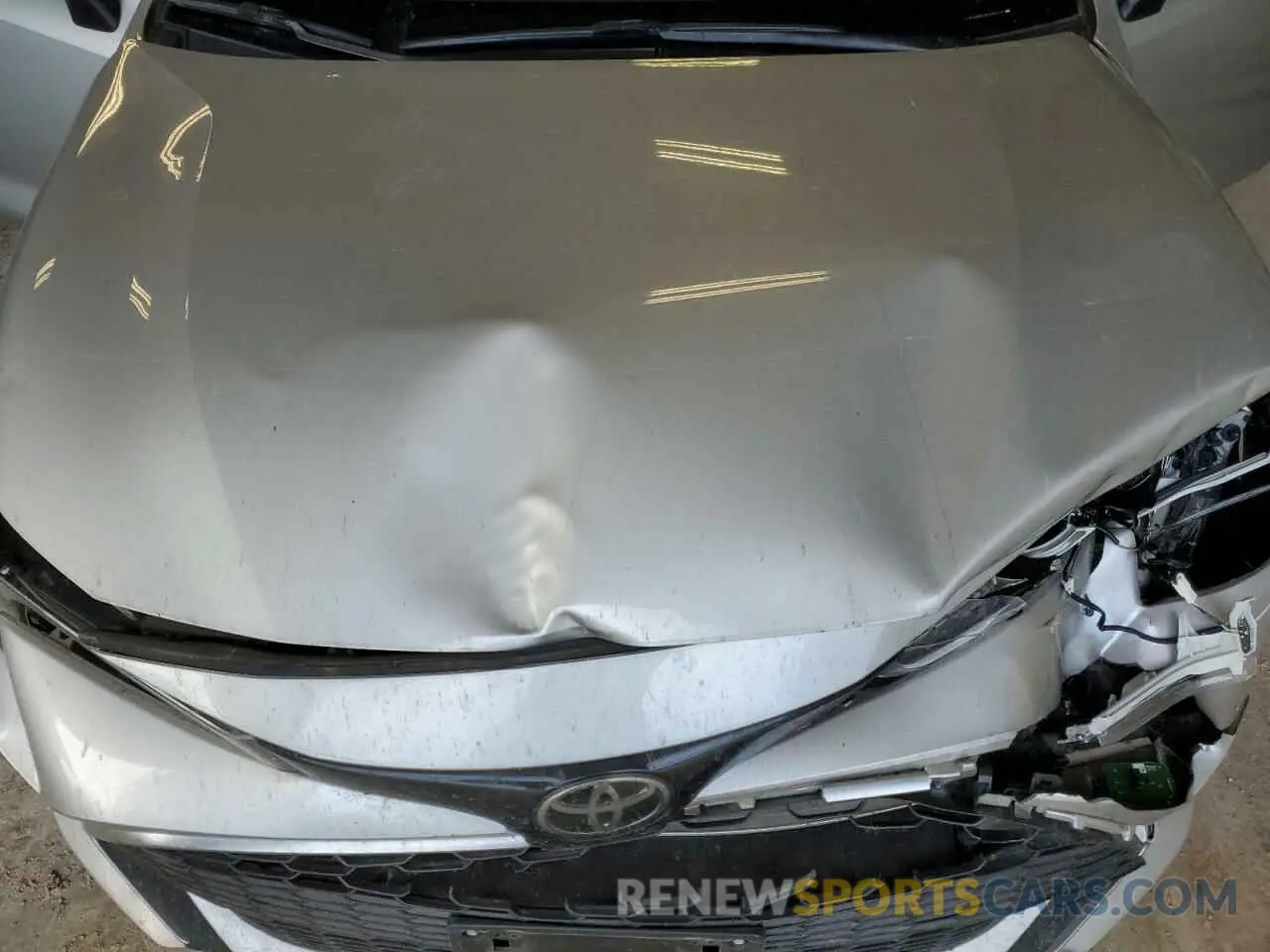 11 fotografías del automóvil dañado JTNK4RBE0K3020112 TOYOTA COROLLA 2019