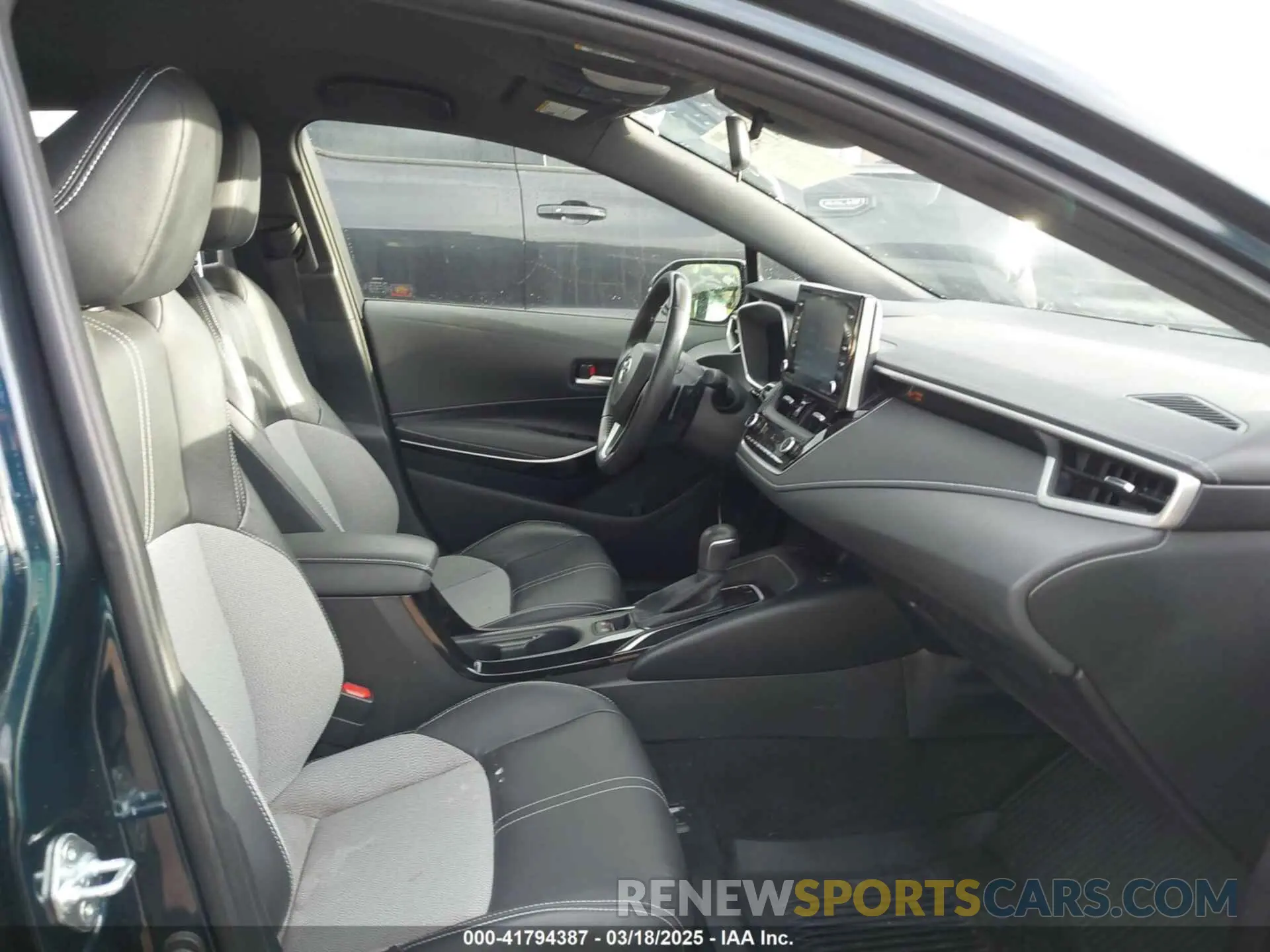 5 fotografías del automóvil dañado JTNK4RBE0K3020711 TOYOTA COROLLA 2019