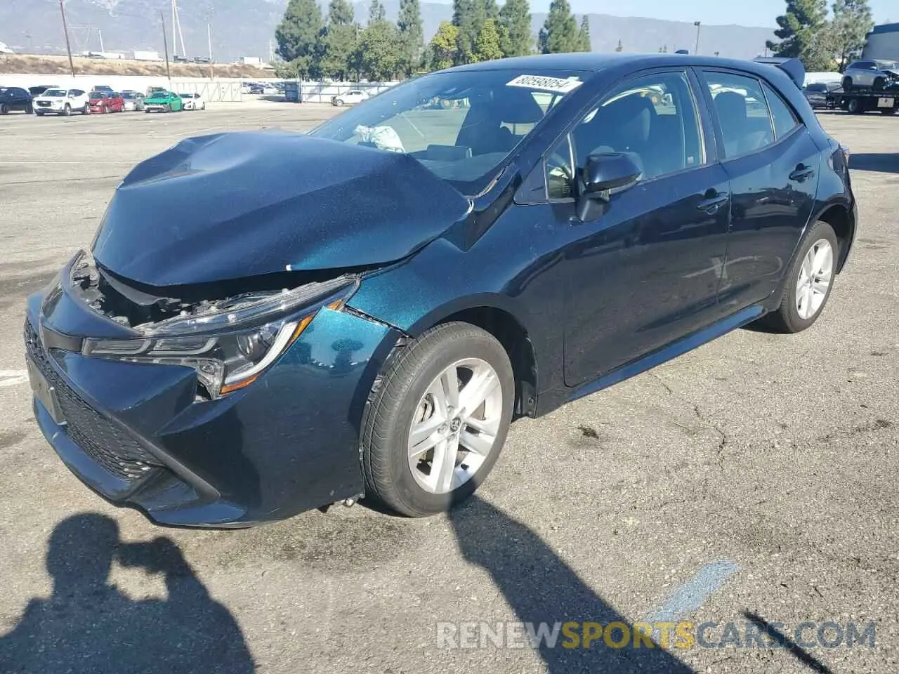 1 fotografías del automóvil dañado JTNK4RBE0K3039582 TOYOTA COROLLA 2019