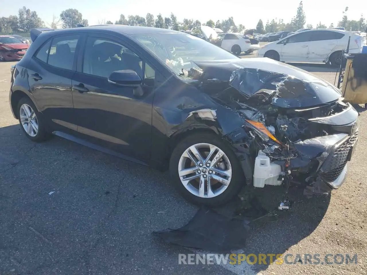 4 fotografías del automóvil dañado JTNK4RBE0K3039582 TOYOTA COROLLA 2019