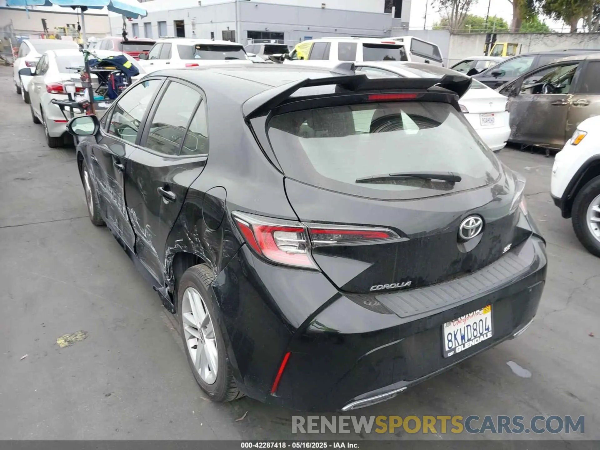 3 fotografías del automóvil dañado JTNK4RBE0K3062344 TOYOTA COROLLA 2019