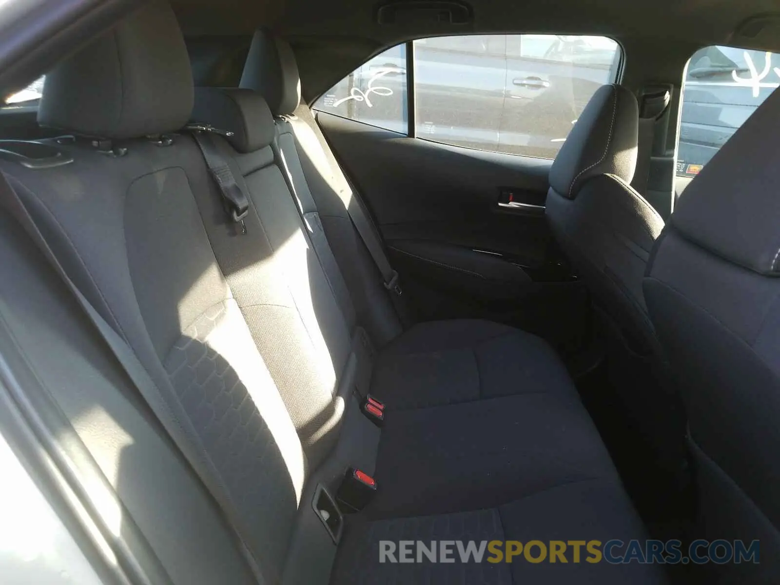 6 fotografías del automóvil dañado JTNK4RBE0K3070699 TOYOTA COROLLA 2019