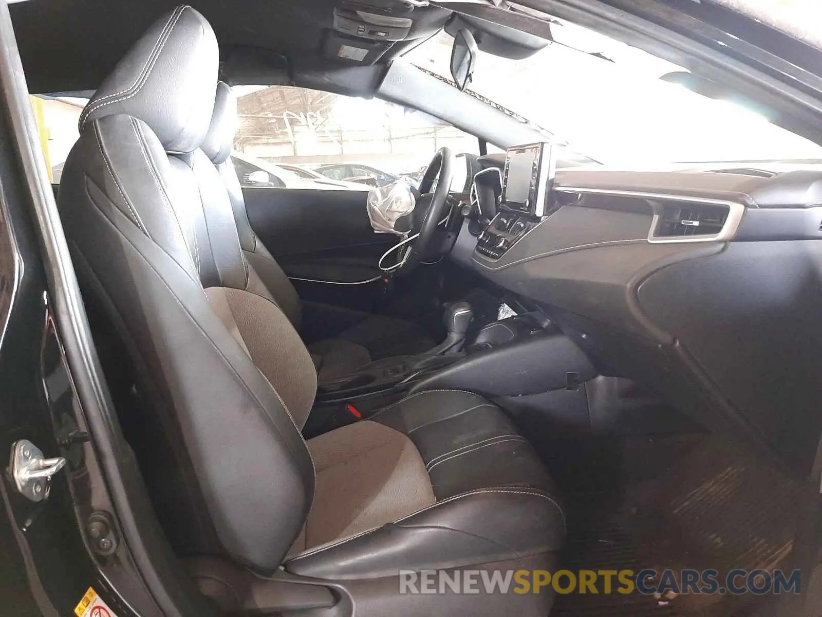 5 fotografías del automóvil dañado JTNK4RBE1K3027201 TOYOTA COROLLA 2019