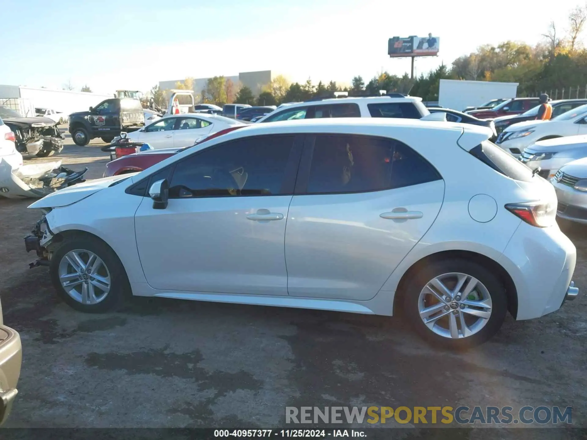 15 fotografías del automóvil dañado JTNK4RBE1K3035606 TOYOTA COROLLA 2019